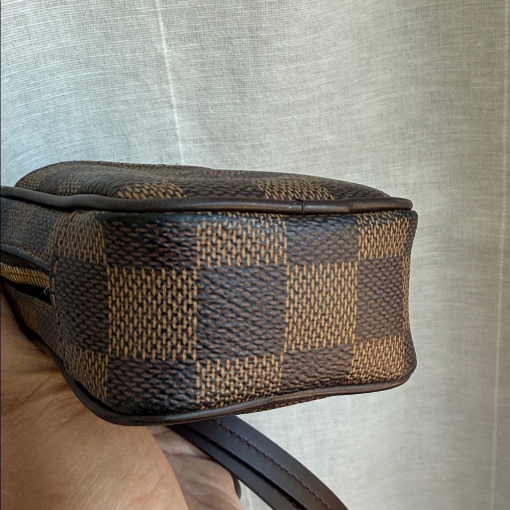 Louis Vuitton Etui Okapi PM - Picture 12 of 13